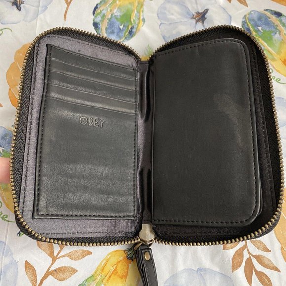 OBEY BERLIN Suede Tan Black CLUTCH WALLET, NWOT Hard to Find - Picture 3 of 3